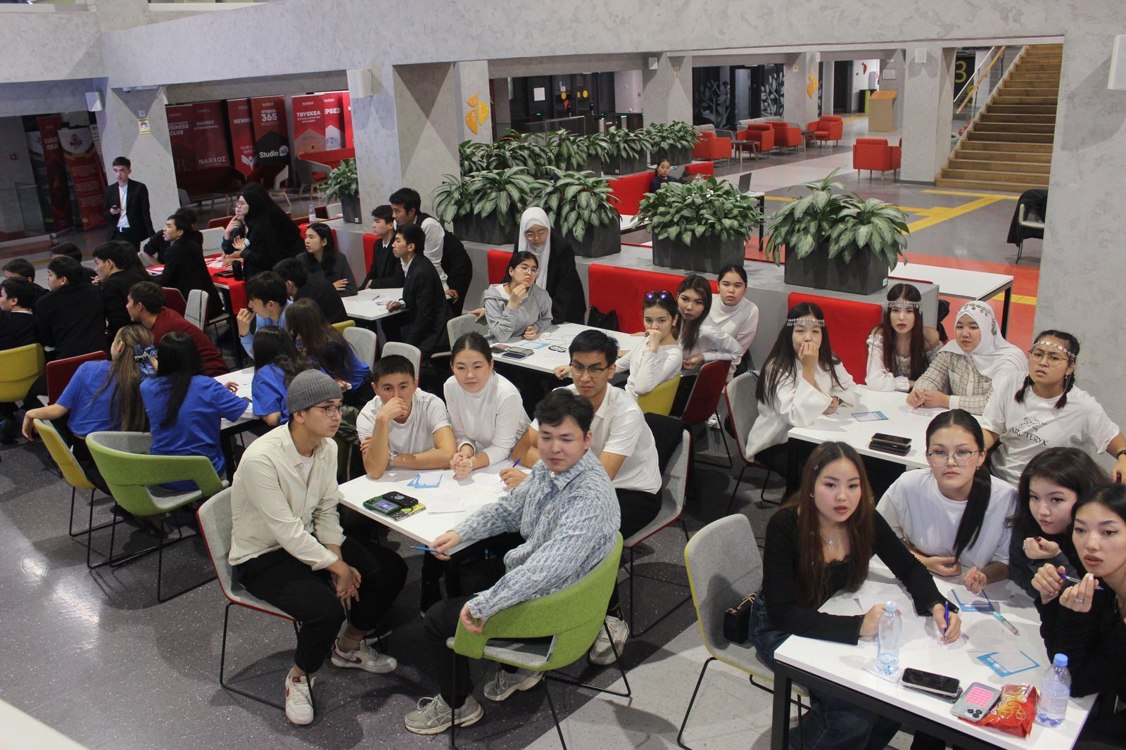 Халықаралық студенттер күніне арналған "ALMATY STUDENTS WEEK" апталығы аясында Алматы Студенттер Альянсы ұйымдастыруымен "JAS IQ"  интеллектуалды сайысы өтті